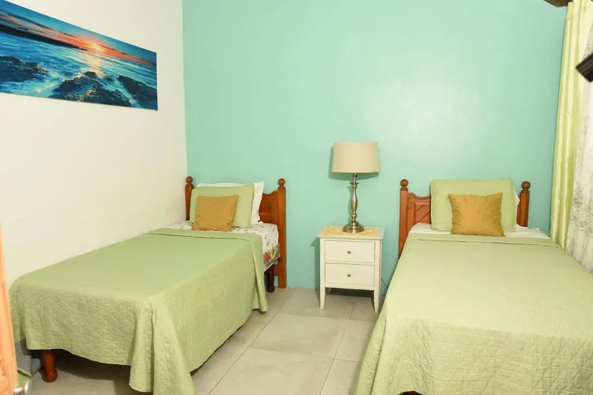 아파트 Private 2 Bedroom - Pool N Beach 205A 몬테고 베이